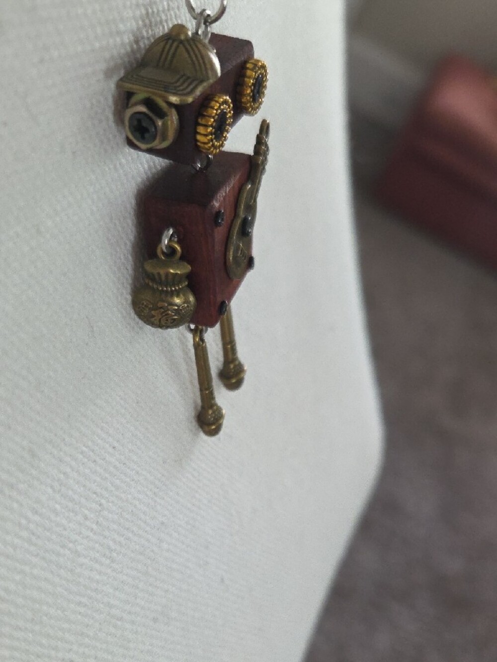 NWOT Steampunk Robot Necklace - Picture 6 of 8